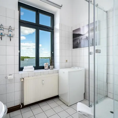 Apartment Sealove - Gemuetliches Mit Seeblick Am Malchower